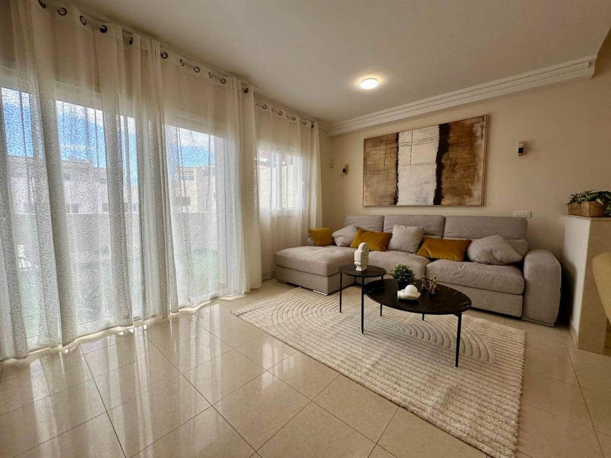 4 bedroom Townhouse for sale in Los Cristianos - € 690,000 (Ref: 8925345)