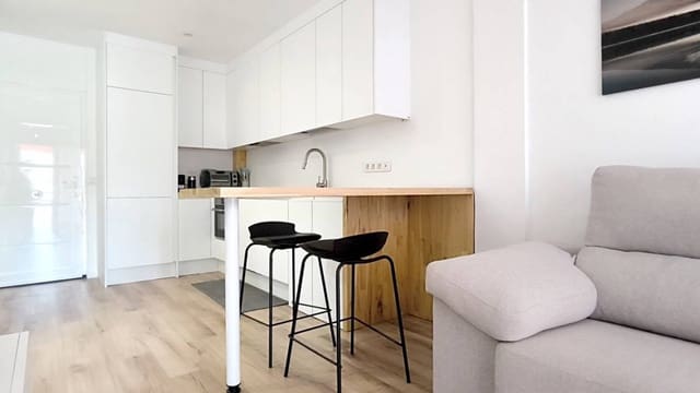 2 bedroom Apartment for sale in Los Cristianos, Arona - € 350,000 (Ref: 8928376)