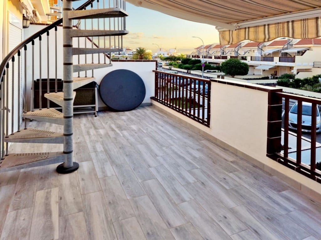 1 soveværelse Penthouse til salg i Los Cristianos - € 300.000 (Ref: 8928377)