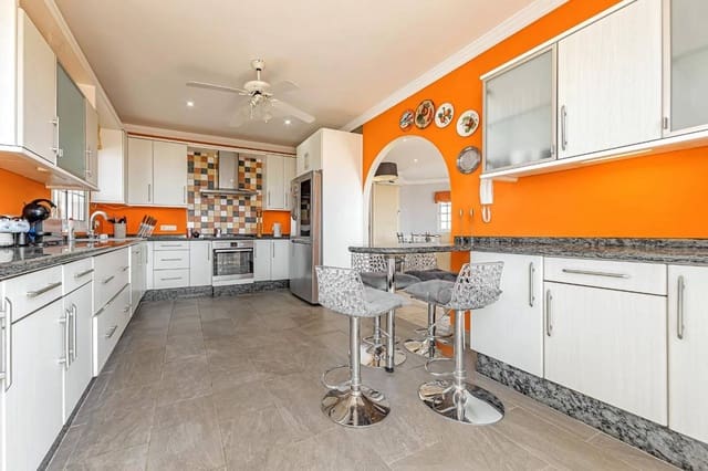 3 soveværelse Villa til salg i Callao Salvaje, Adeje - € 845.000 (Ref: 8942168)