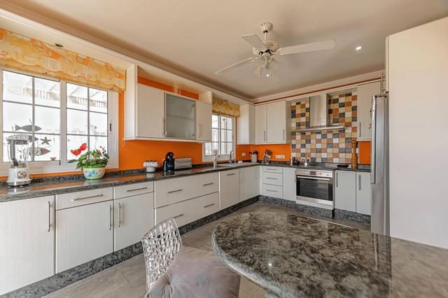 3 soveværelse Villa til salg i Callao Salvaje, Adeje - € 845.000 (Ref: 8942168)