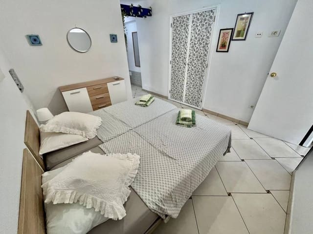 1 quarto Apartamento para venda em San Eugenio Bajo, Adeje - 250 000 € (Ref: 8947389)