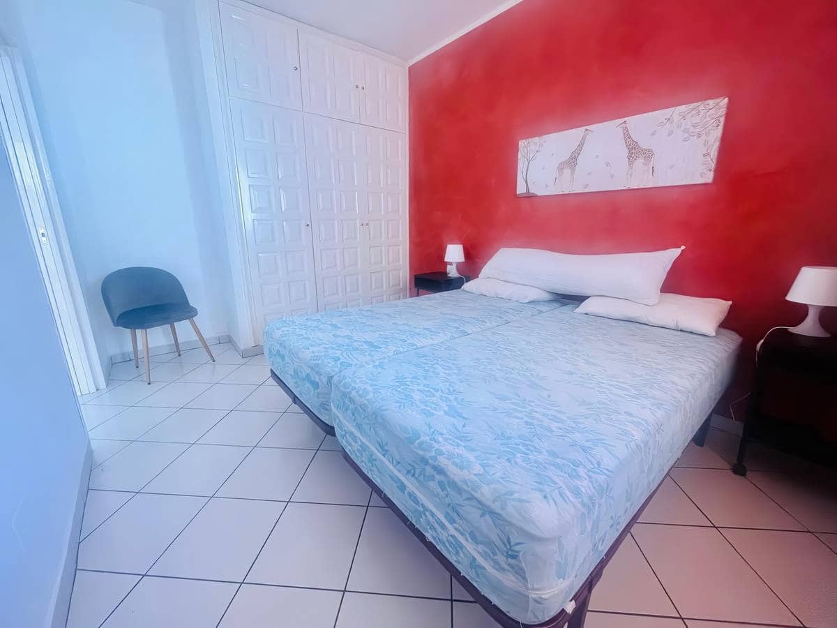 Apartment for sale in Costa Adeje - € 270,000 (Ref: 8967265)