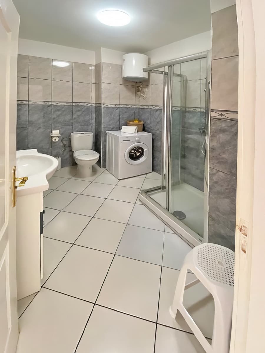 Apartment for sale in Costa Adeje - € 270,000 (Ref: 8967265)