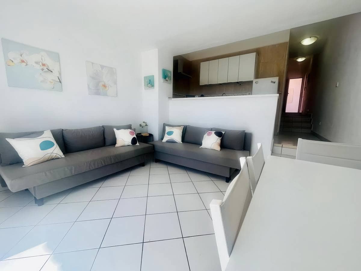 Apartment for sale in Costa Adeje - € 270,000 (Ref: 8967265)