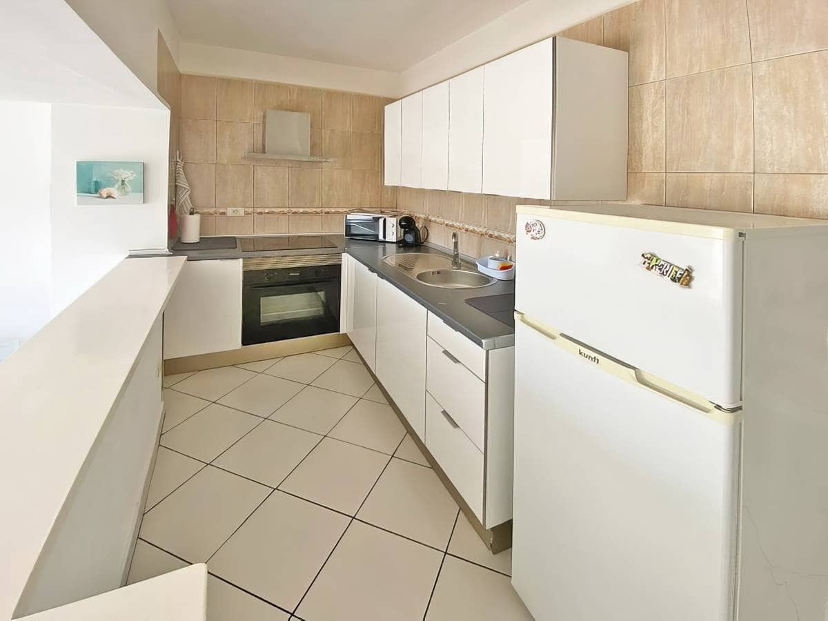 Apartment for sale in Costa Adeje - € 270,000 (Ref: 8967265)