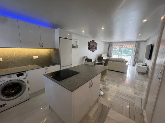 2 soveværelse Penthouse til salg i San Eugenio Alto, Adeje - € 320.000 (Ref: 8967622)