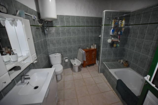 5 sovrum Finca/Hus på landet till salu i El Roque, San Miguel de Abona - 370 000 € (Ref: 8969294)