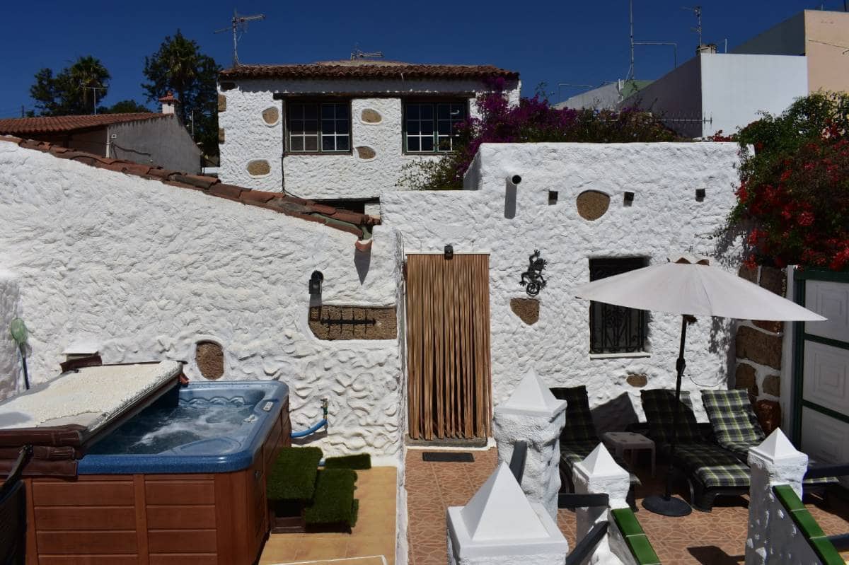 5 slaapkamer Finca/Landhuis te koop in El Roque - € 370.000 (Ref: 8969294)