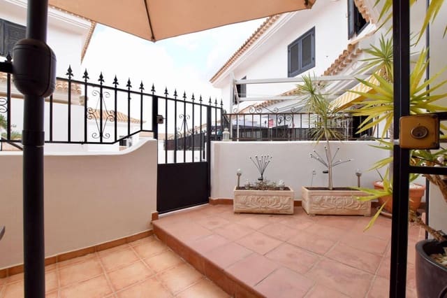 2 soveværelse Villa til salg i Chayofa, Arona - € 340.000 (Ref: 8977781)