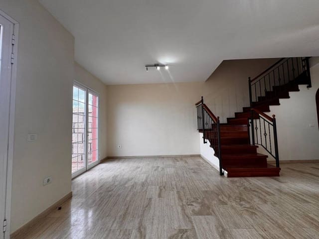 3 slaapkamer Huis te koop in Chayofa, Arona - € 440.000 (Ref: 8981852)