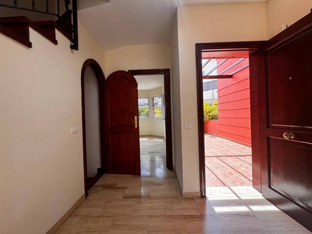 3 slaapkamer Huis te koop in Chayofa, Arona - € 440.000 (Ref: 8981852)