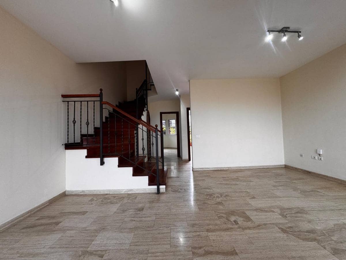 3 slaapkamer Huis te koop in Chayofa - € 440.000 (Ref: 8981852)