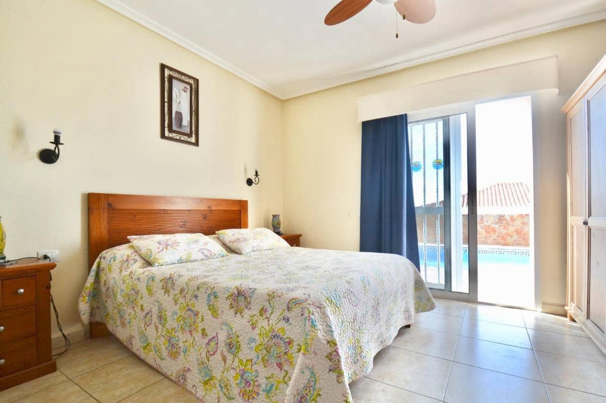 4 soveværelse Villa til salg i Callao Salvaje - € 890.000 (Ref: 8990134)