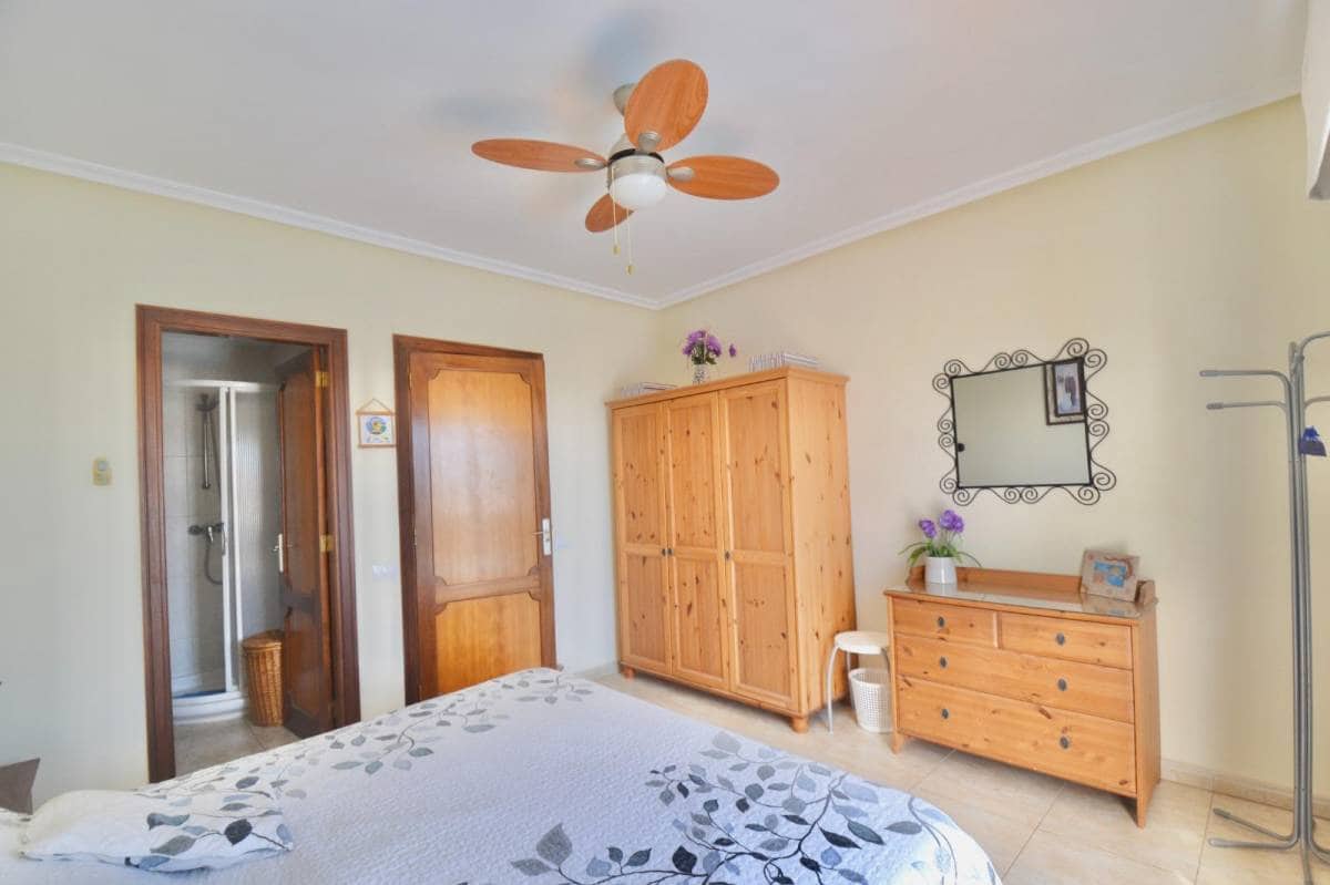 4 soveværelse Villa til salg i Callao Salvaje - € 890.000 (Ref: 8990134)