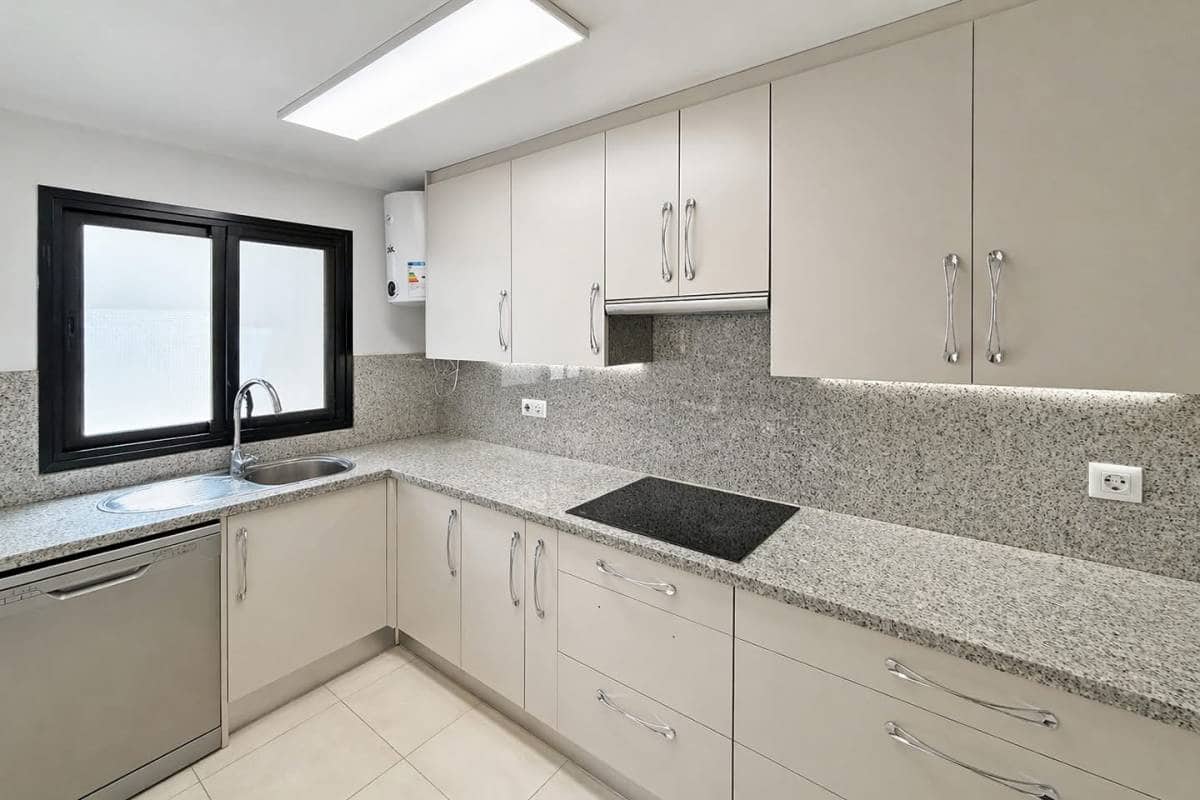 3 soverom Penthouse til salgs i Adeje - € 419 000 (Ref: 9003765)