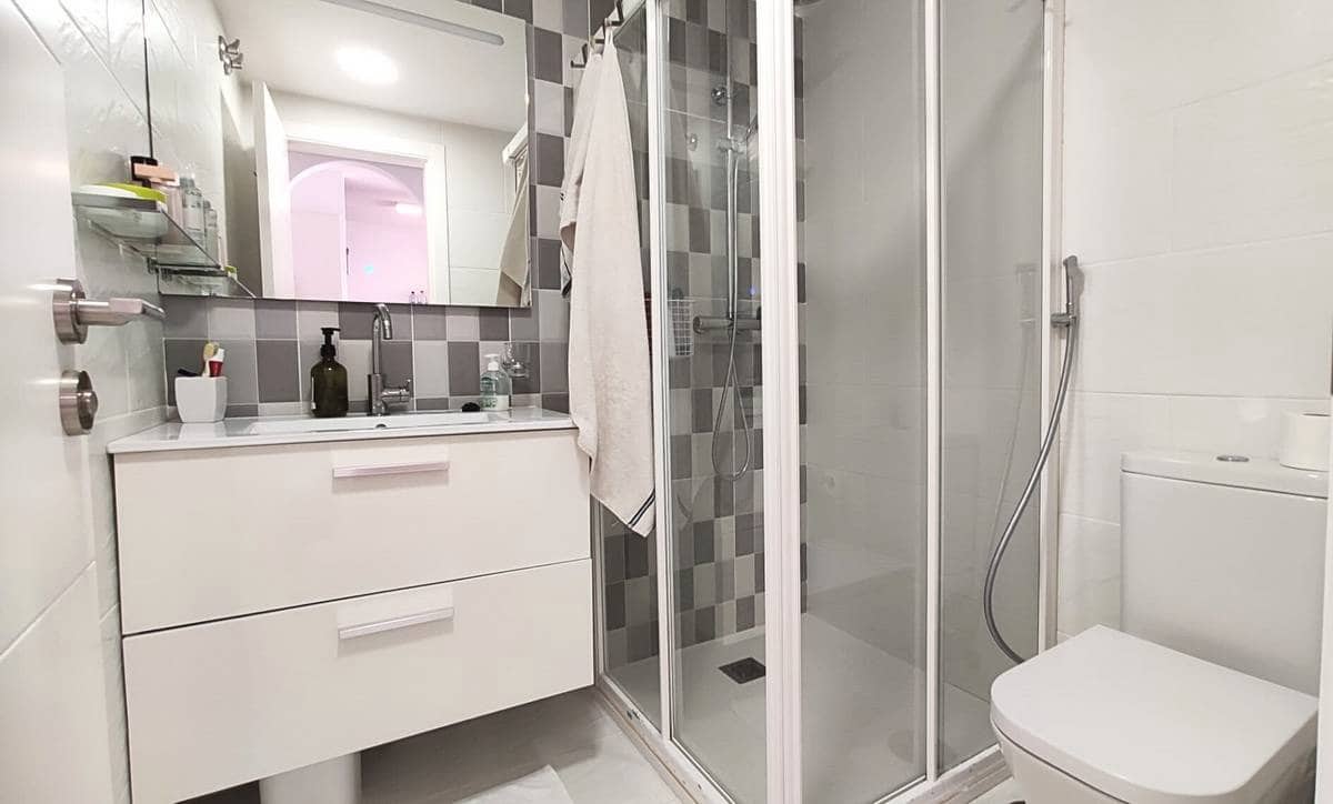 2 soveværelse Lejlighed til salg i Torviscas - € 425.000 (Ref: 9009869)