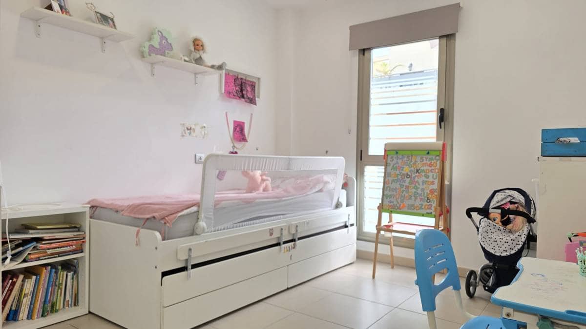 3 bedroom Apartment for sale in Alcala - € 370,000 (Ref: 9041381)