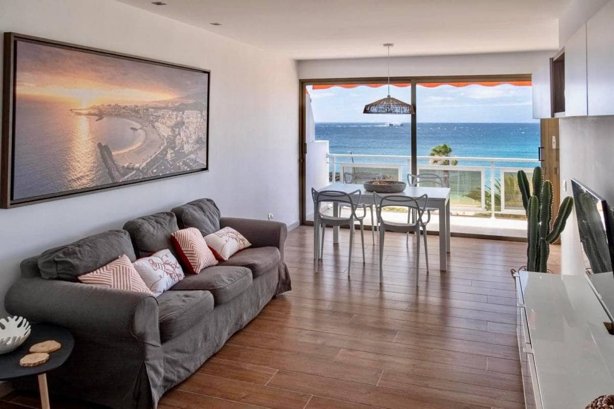 2 bedroom Apartment for sale in Los Cristianos - € 750,000 (Ref: 9041382)