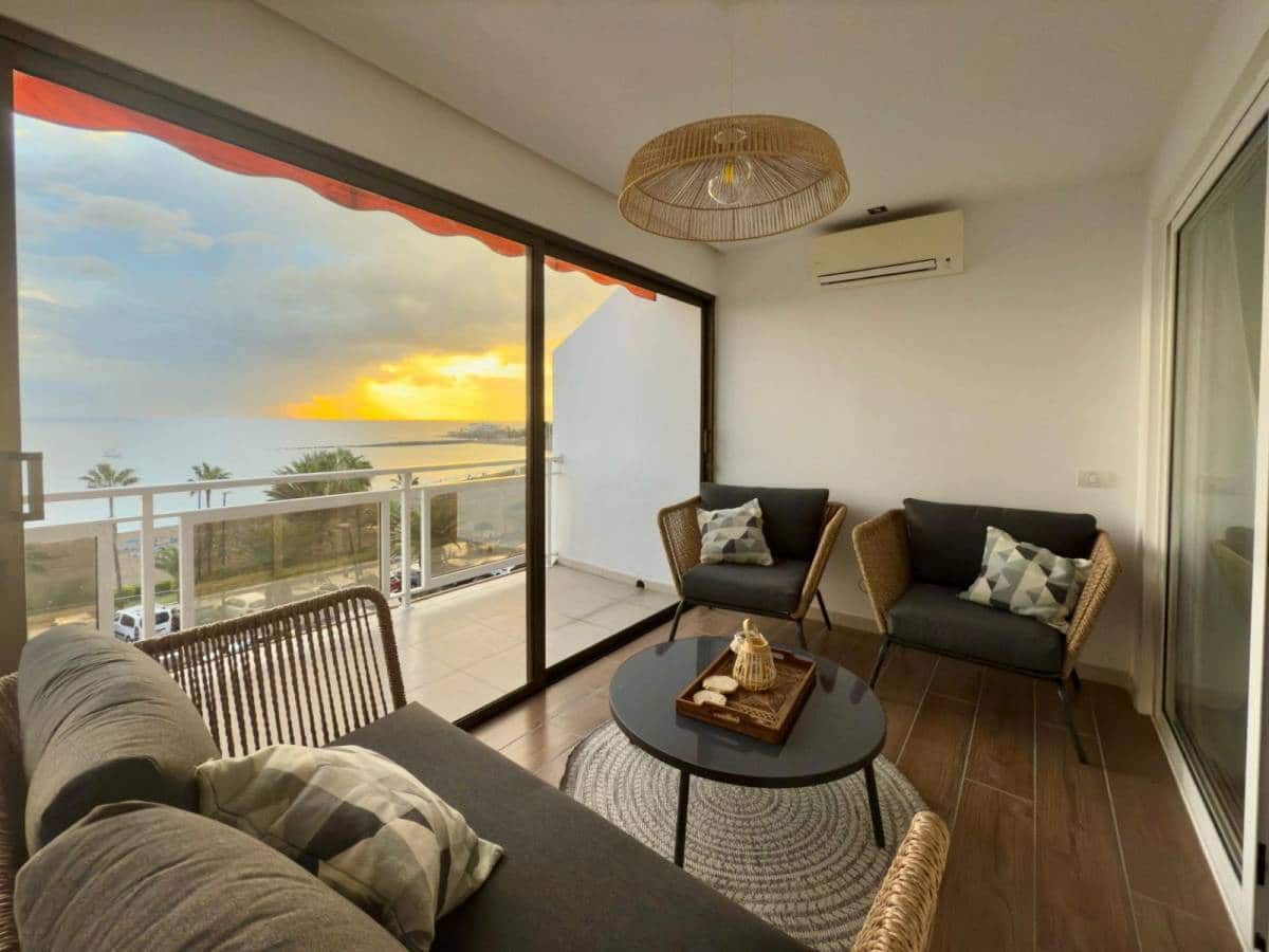 2 bedroom Apartment for sale in Los Cristianos - € 750,000 (Ref: 9041382)