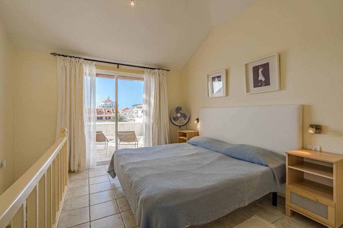 1 bedroom Apartment for sale in Playa de las Americas - € 535,000 (Ref: 9046381)