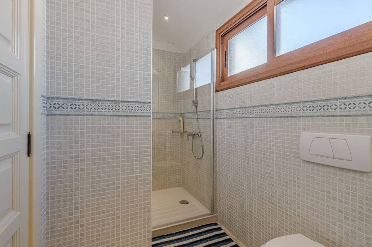 1 bedroom Apartment for sale in Playa de las Americas - € 535,000 (Ref: 9046381)