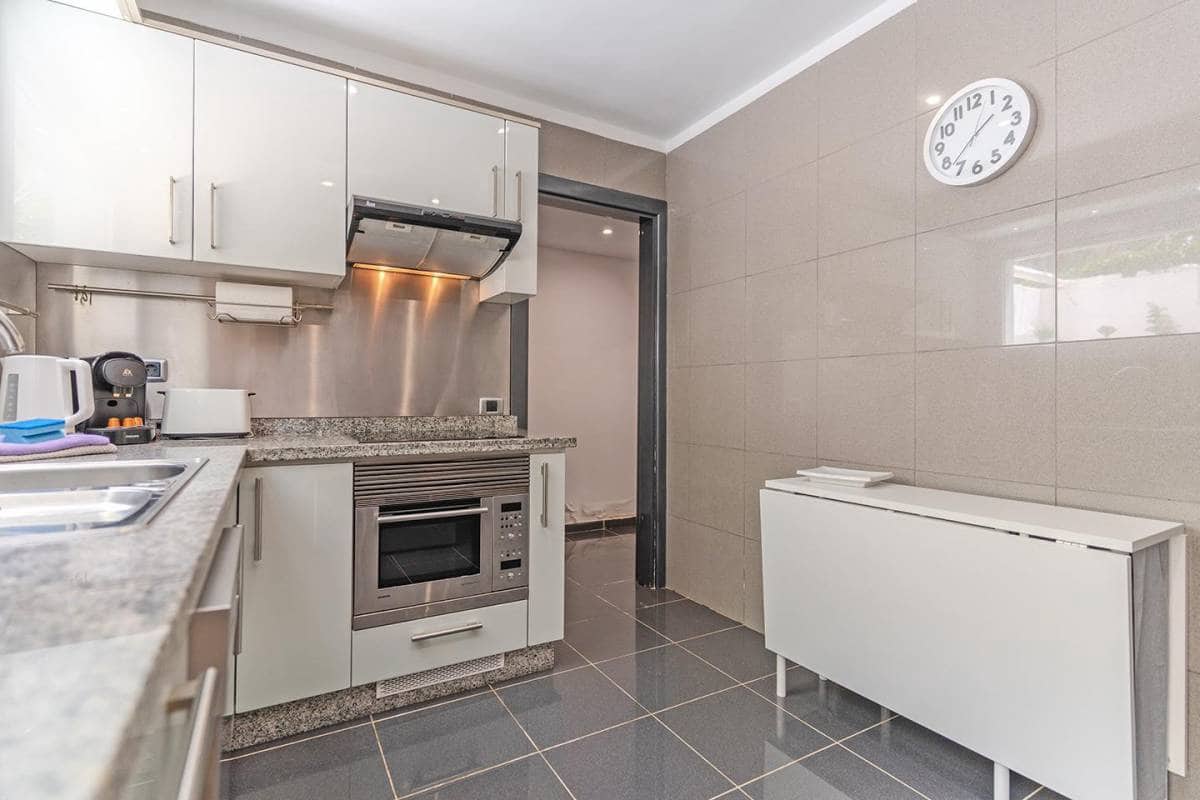 3 sovrum Villa till salu i Playa de las Americas - 1 590 000 € (Ref: 9046382)