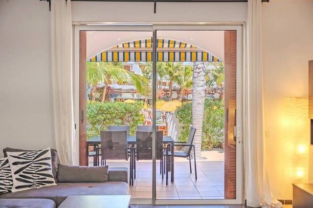 3 sovrum Villa till salu i Playa de las Americas, Arona - 1 590 000 € (Ref: 9046382)