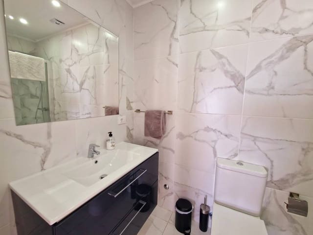 3 soveværelse Penthouse til salg i Los Cristianos, Arona - € 399.000 (Ref: 9064294)