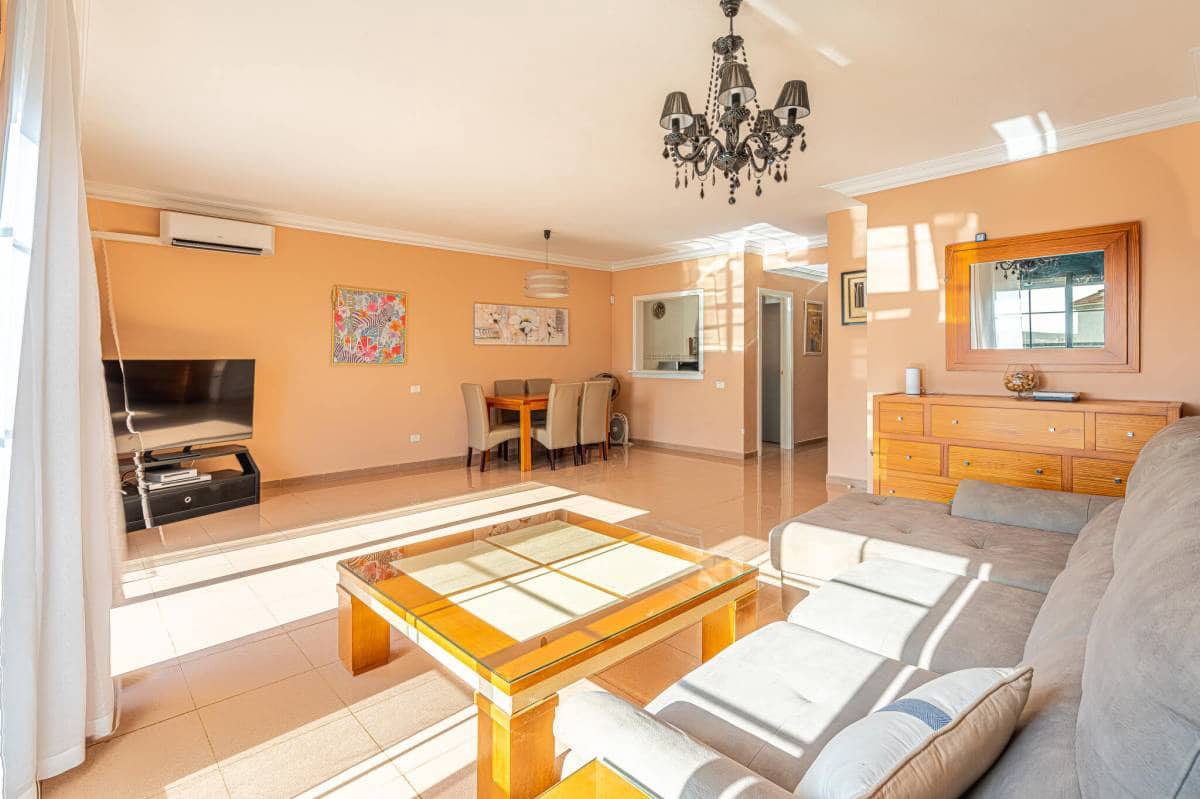 3 soveværelse Lejlighed til salg i Playa del Duque - € 849.000 (Ref: 9109638)