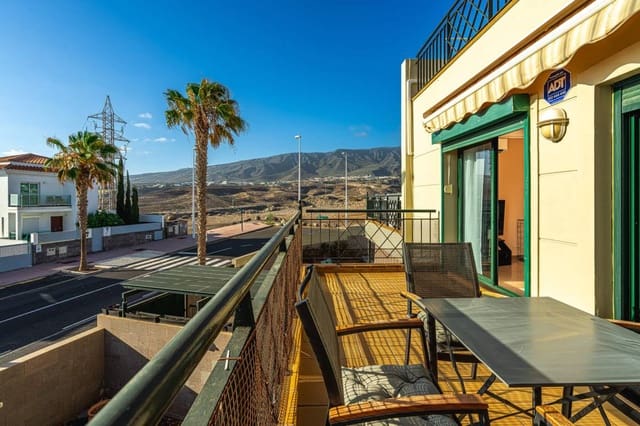 3 soveværelse Lejlighed til salg i Playa del Duque, Adeje - € 849.000 (Ref: 9109638)