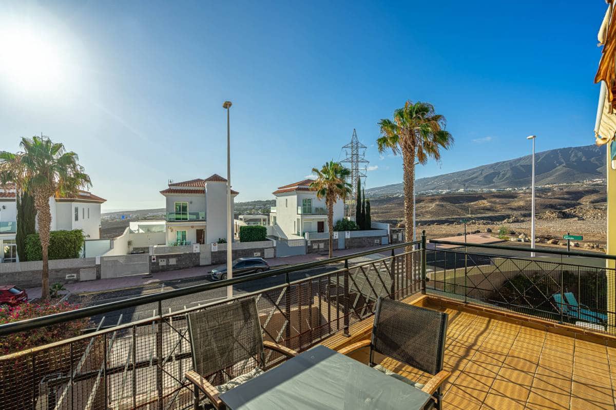 3 soveværelse Lejlighed til salg i Playa del Duque - € 849.000 (Ref: 9109638)