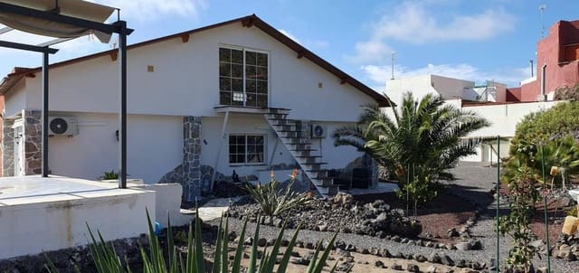 2 soveværelse Finca/Landehus til salg i Guía de Isora - € 790.000 (Ref: 9111310)