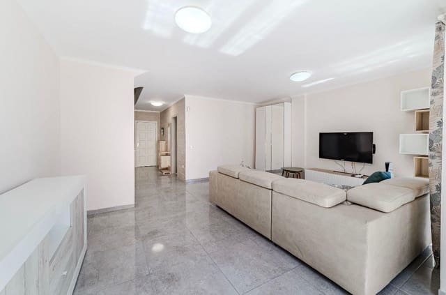 3 soveværelse Byhus til salg i Las Chafiras (San Miguel), San Miguel de Abona - € 420.000 (Ref: 9168946)