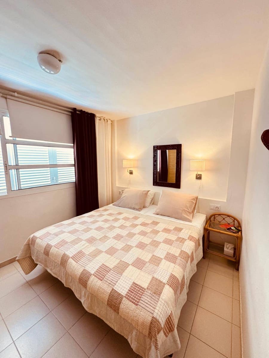 2 soveværelse Byhus til salg i Los Cristianos - € 495.000 (Ref: 9180094)