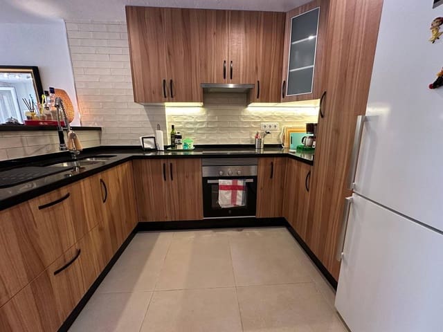 2 soveværelse Byhus til salg i Los Cristianos, Arona - € 495.000 (Ref: 9180094)