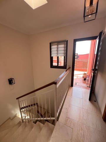 4 sovrum Hus till salu i Casco Urbano, Adeje - 575 000 € (Ref: 9181835)