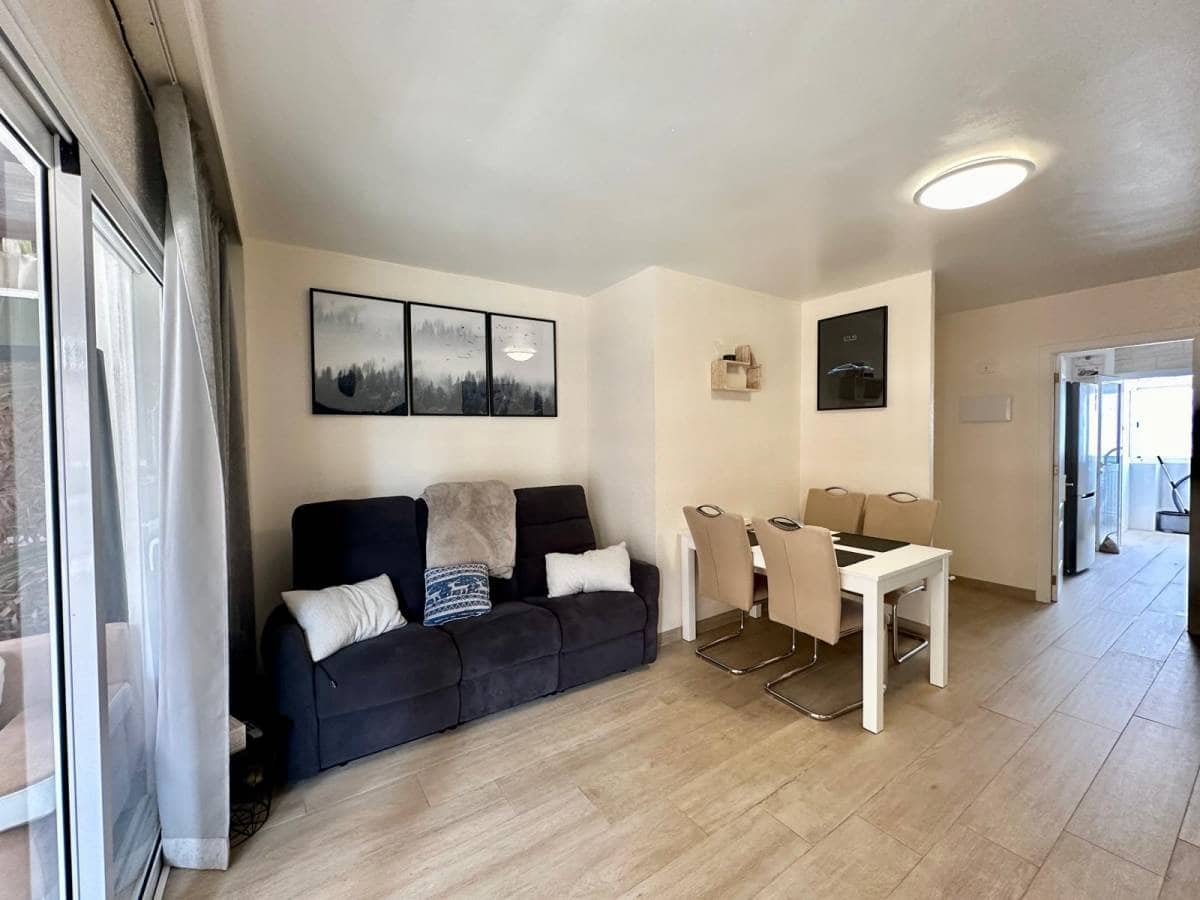 Apartamento de 2 habitaciones en Los Cristianos en venta - 369.000 € (Ref: 9199840)