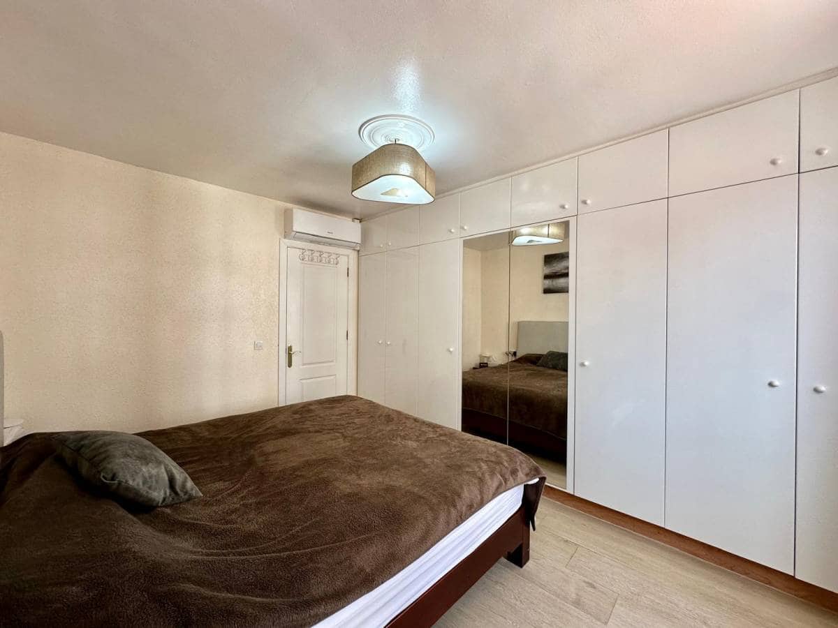 Apartamento de 2 habitaciones en Los Cristianos en venta - 369.000 € (Ref: 9199840)