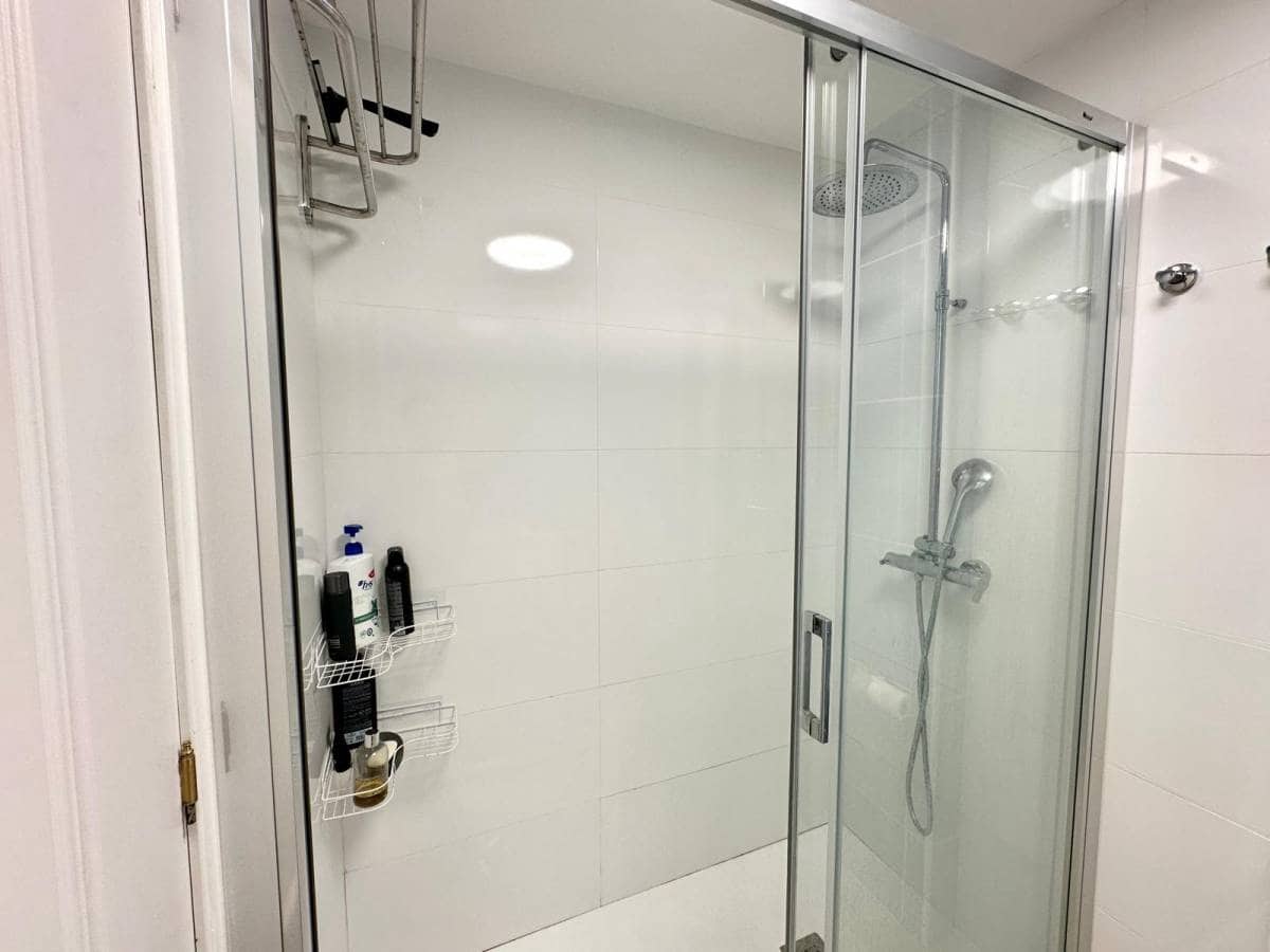 Apartamento de 2 habitaciones en Los Cristianos en venta - 369.000 € (Ref: 9199840)