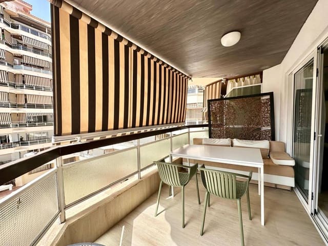 Apartamento de 2 habitaciones en Los Cristianos, Arona en venta - 369.000 € (Ref: 9199840)