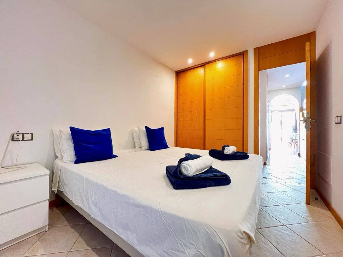 2 bedroom Apartment for sale in Playa Paraiso - € 450,000 (Ref: 9201563)