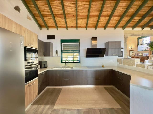 3 bedroom Finca/Country House for sale in Vera de Erques, Guía de Isora - € 940,000 (Ref: 9216031)