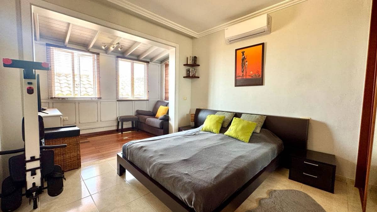 3 bedroom Villa for sale in Arona - € 490,000 (Ref: 9228050)