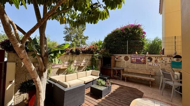 3 sovrum Villa till salu i Arona - 490 000 € (Ref: 9228050)