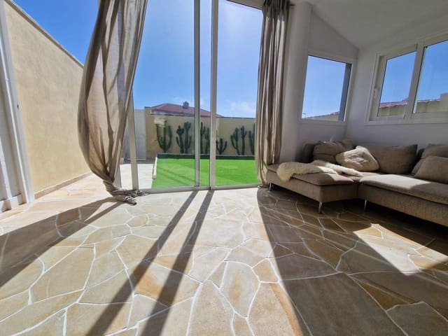 3 chambre Villa/Maison à vendre à El Medano, Granadilla de Abona - 619 000 € (Ref: 9231364)