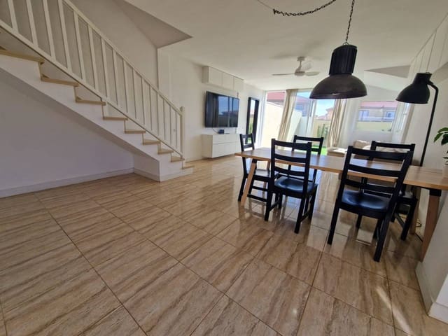 3 chambre Villa/Maison à vendre à El Medano, Granadilla de Abona - 619 000 € (Ref: 9231364)