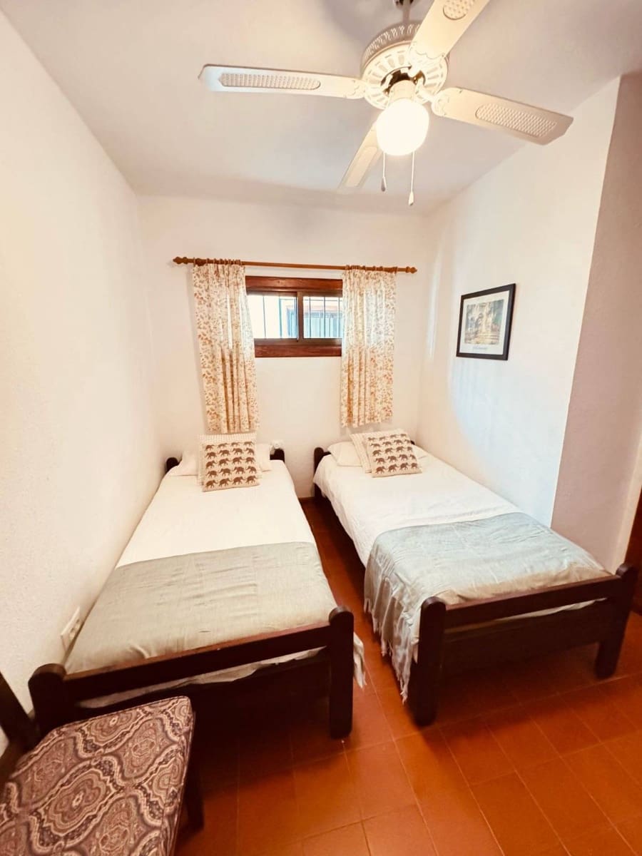 Apartamento de 2 habitaciones en Los Cristianos en venta - 385.000 € (Ref: 9235769)