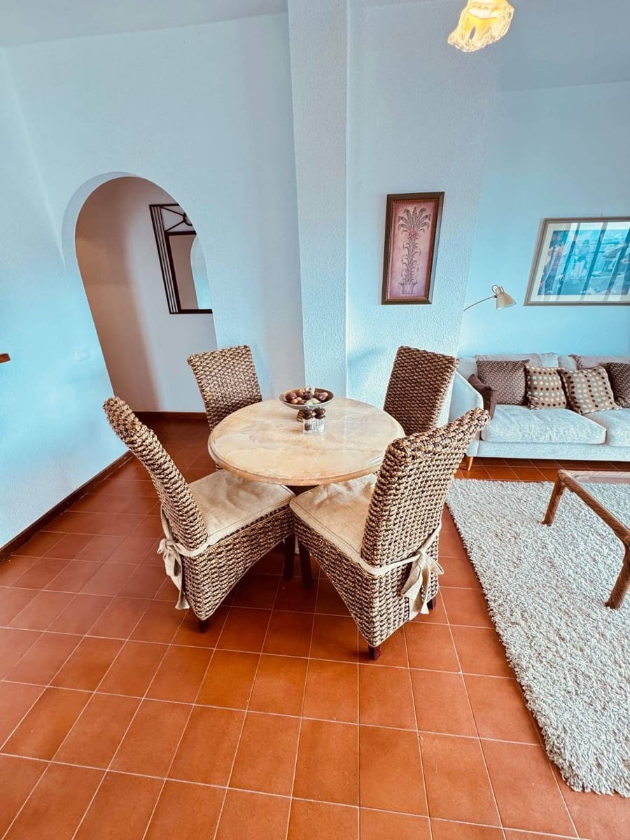 Apartamento de 2 habitaciones en Los Cristianos en venta - 385.000 € (Ref: 9235769)