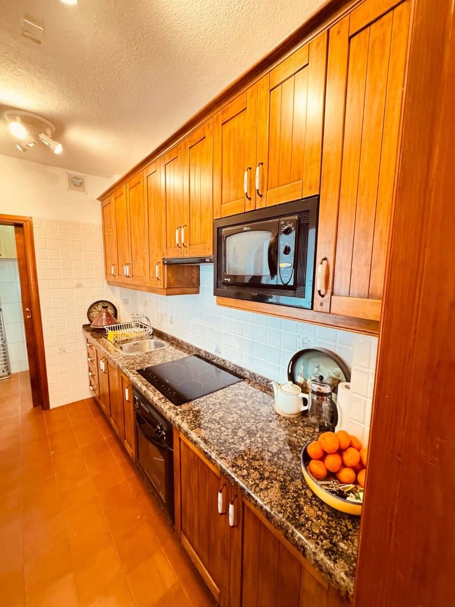 Apartamento de 2 habitaciones en Los Cristianos en venta - 385.000 € (Ref: 9235769)